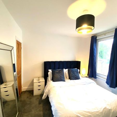 Medway Getaway - 3 Bed Home With Luxury Bathroom Chatham  Luaran gambar