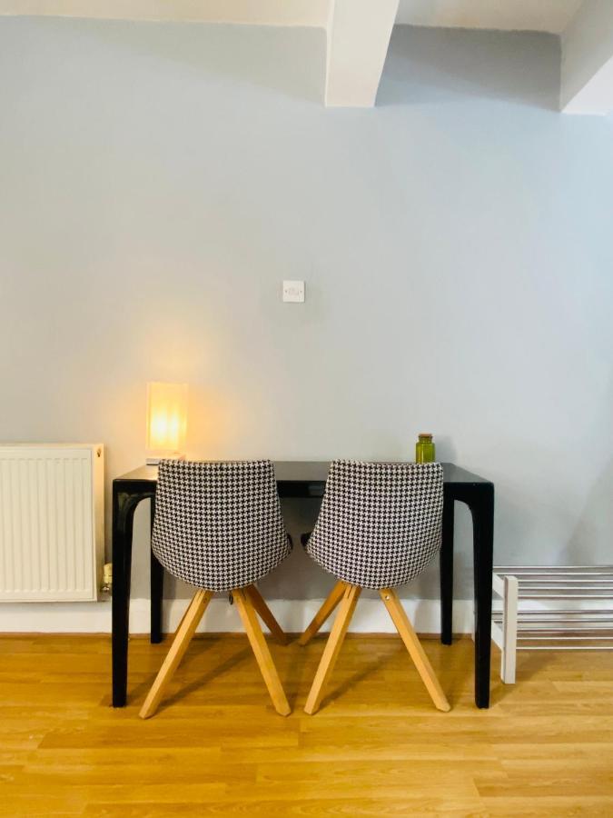 Medway Getaway - 3 Bed Home With Luxury Bathroom Chatham  Luaran gambar
