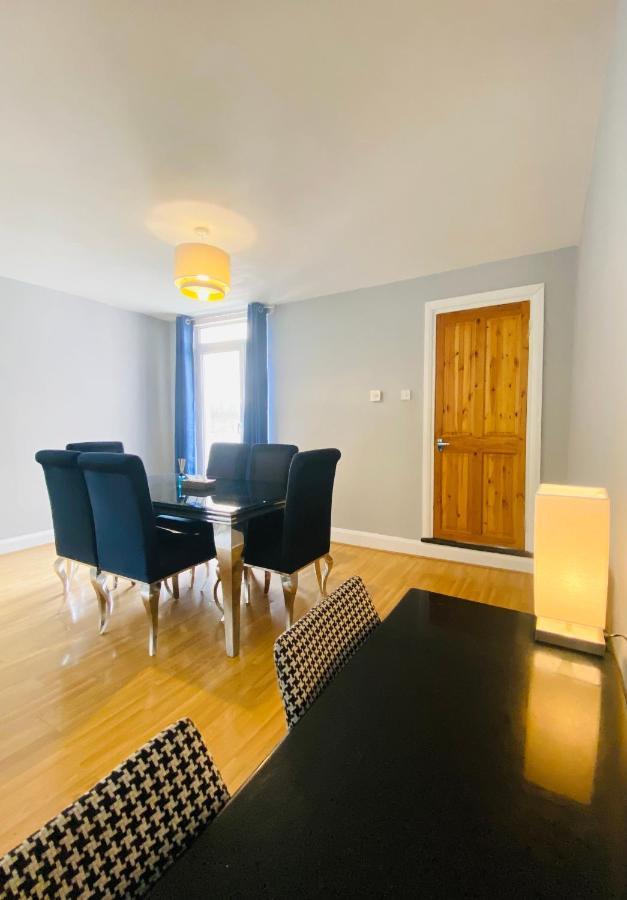 Medway Getaway - 3 Bed Home With Luxury Bathroom Chatham  Luaran gambar