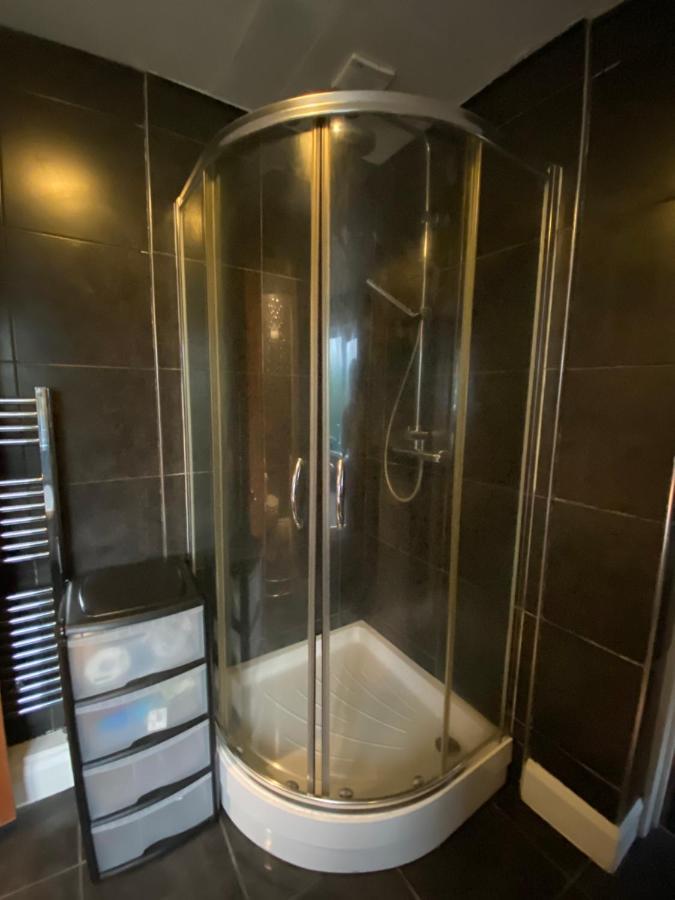 Medway Getaway - 3 Bed Home With Luxury Bathroom Chatham  Luaran gambar